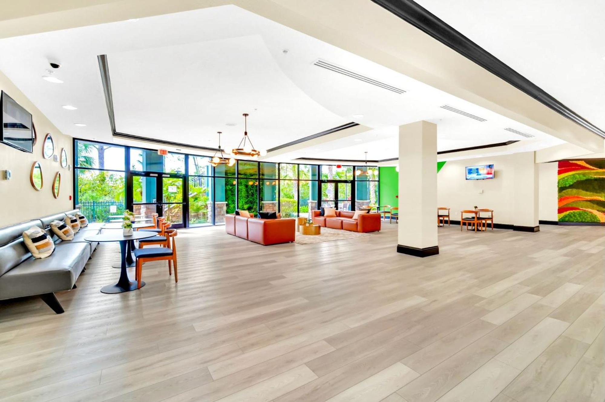 Bright & Modern 2Br Condo With Pool & Hot Tub, Near Disney! オーランド エクステリア 写真