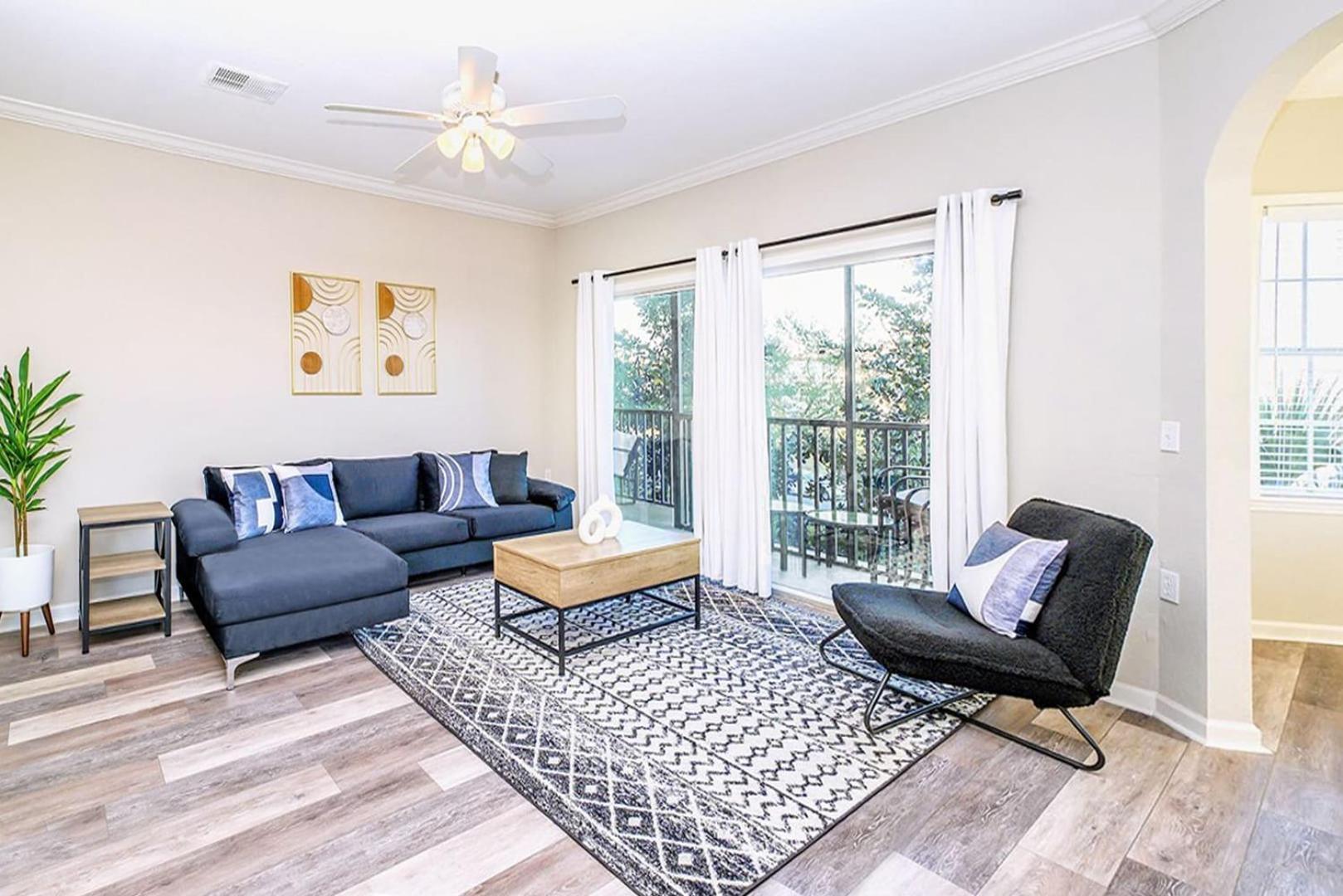 Bright & Modern 2Br Condo With Pool & Hot Tub, Near Disney! オーランド エクステリア 写真