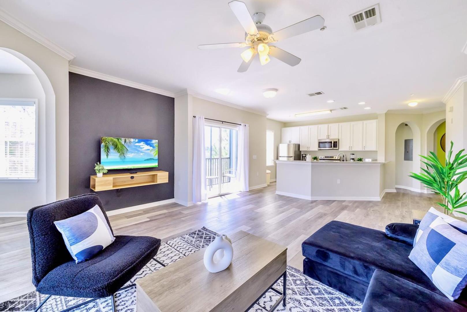 Bright & Modern 2Br Condo With Pool & Hot Tub, Near Disney! オーランド エクステリア 写真