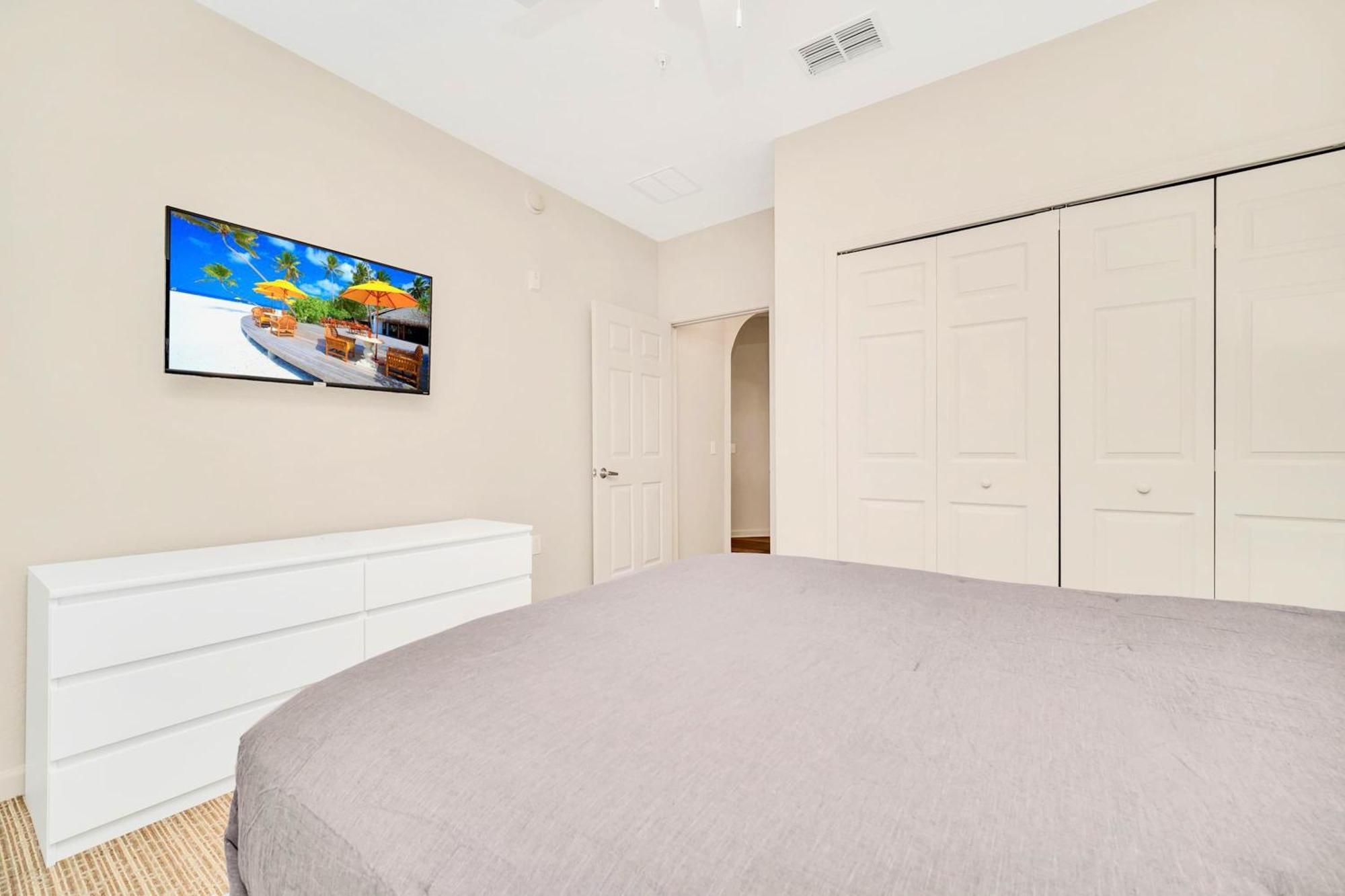 Bright & Modern 2Br Condo With Pool & Hot Tub, Near Disney! オーランド エクステリア 写真